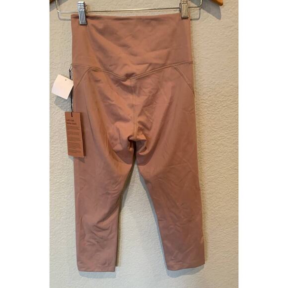 NWT GIRLFRIEND COLLECTIVE High Waist Capri Leggings Size XS - Picture 4 of 6